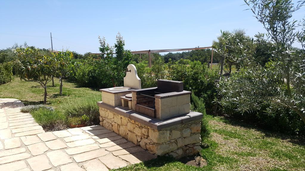 Alla Corte Di Nonna Maria Villa Pozzallo Eksteriør billede