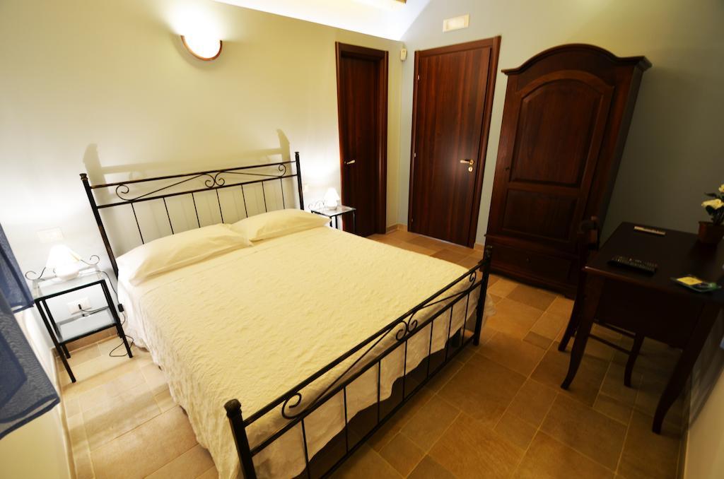 Alla Corte Di Nonna Maria Villa Pozzallo Eksteriør billede